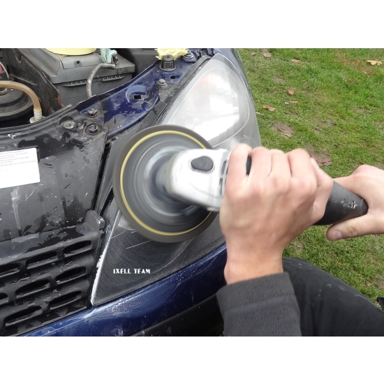 AUTOSOL SCRETCH pasta polerska do PLASTIKOWYCH ELEMENTÓW 100 gramów 381