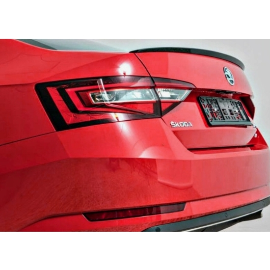 lakier baza SKODA 8151 CERVENA CORRIDA ROT 1,0 rozcieńczalnikowa IXELL 55