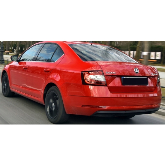 lakier baza SKODA 8151 CERVENA CORRIDA ROT 1,0 rozcieńczalnikowa IXELL 55
