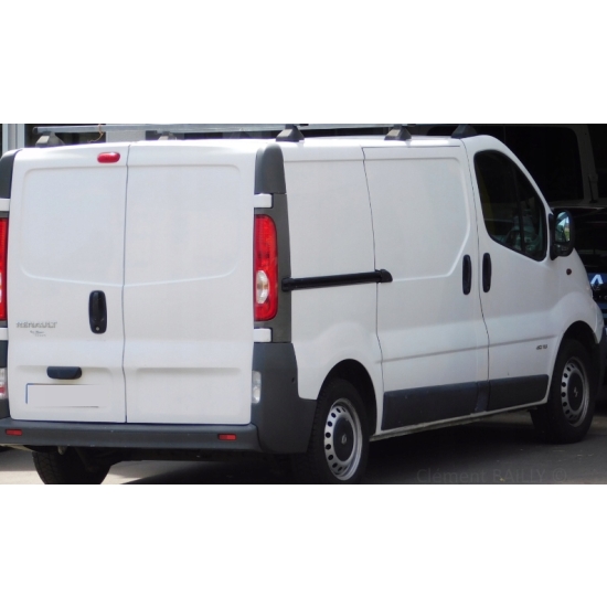 lakier baza RENAULT D31 BLANC CASABLANCA 1 litr rozcieńczalnikowa IXELL 55