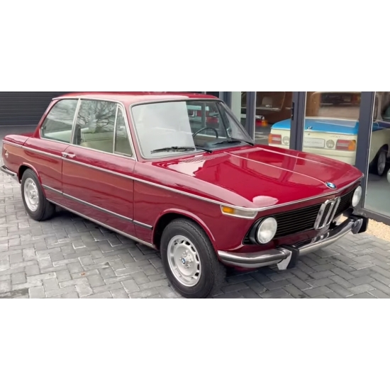 BMW 021 MALAGA ROT baza rozcieńczalnikowa lub lakier akryl 2K IXELL 55