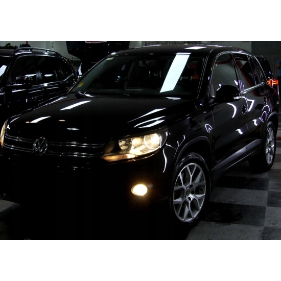 Volkswagen AUDI DEEP BLACK LC9X baza 1 L + rozcieńczalnik 1 L IXELL 55