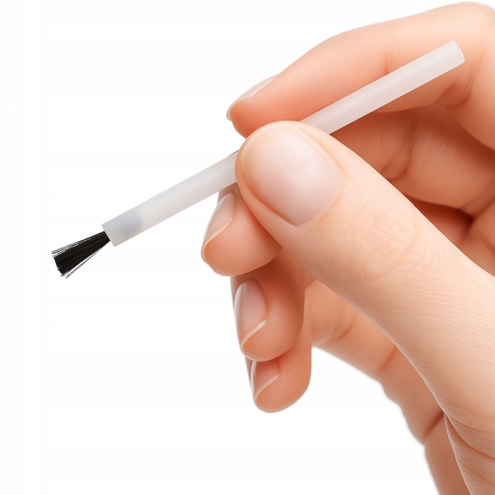 Butelka do lakierów 50ml z PĘDZELKIEM i kulką mieszającą z uszczelką 1387